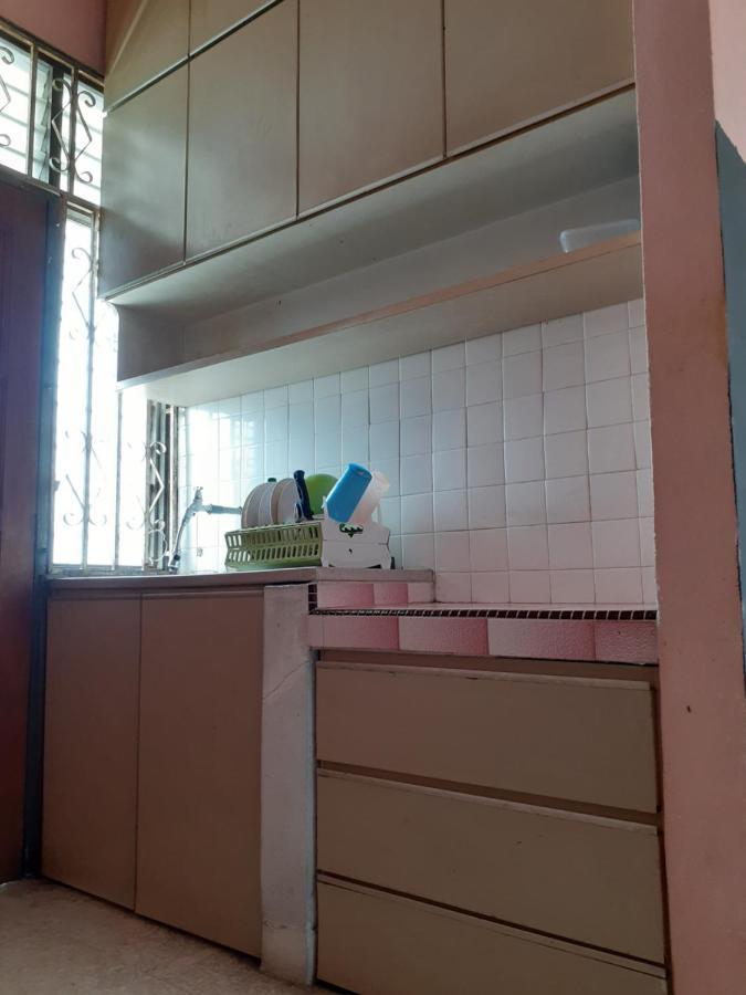 Homestay Idaman Tun Hussein - Harga Untuk 1 Rumah ,1 Bilik ,1 Bilik Air 4 Single Bed - Not Sharing Perai Kültér fotó